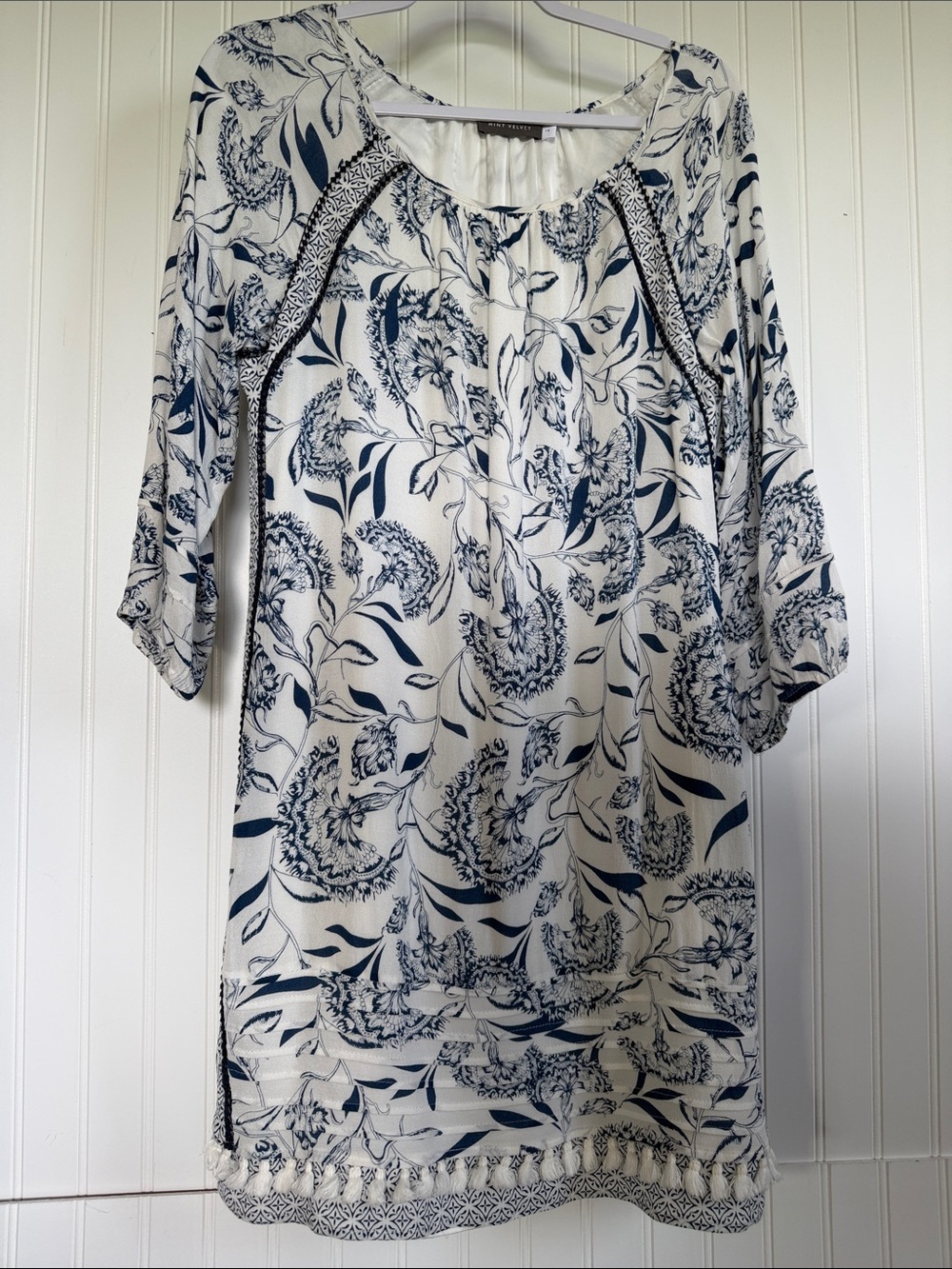 Women’s White & Navy Floral Tassel Dress Size 14 Boho Hippie Cottagecore Granny